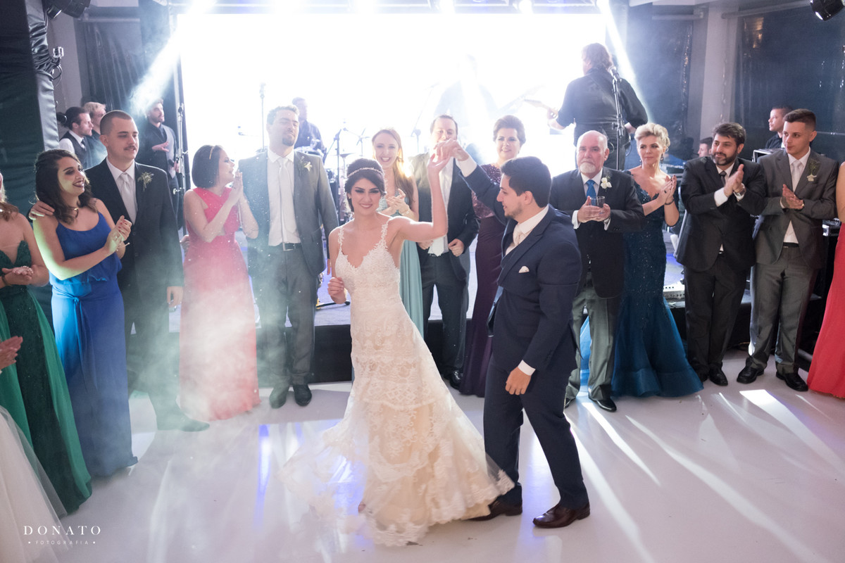 primeira dança dos noivos.