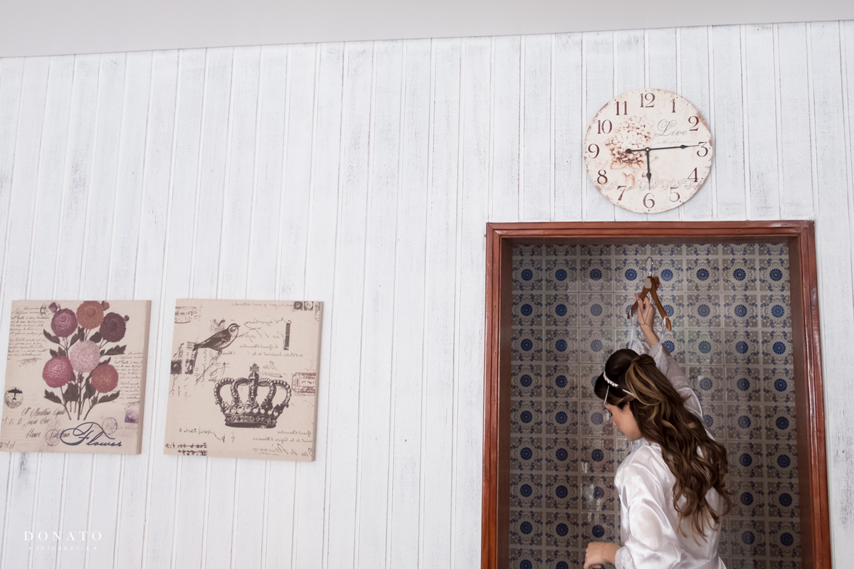 noiva vai se trocar na sala da fazenda 7 lagoas