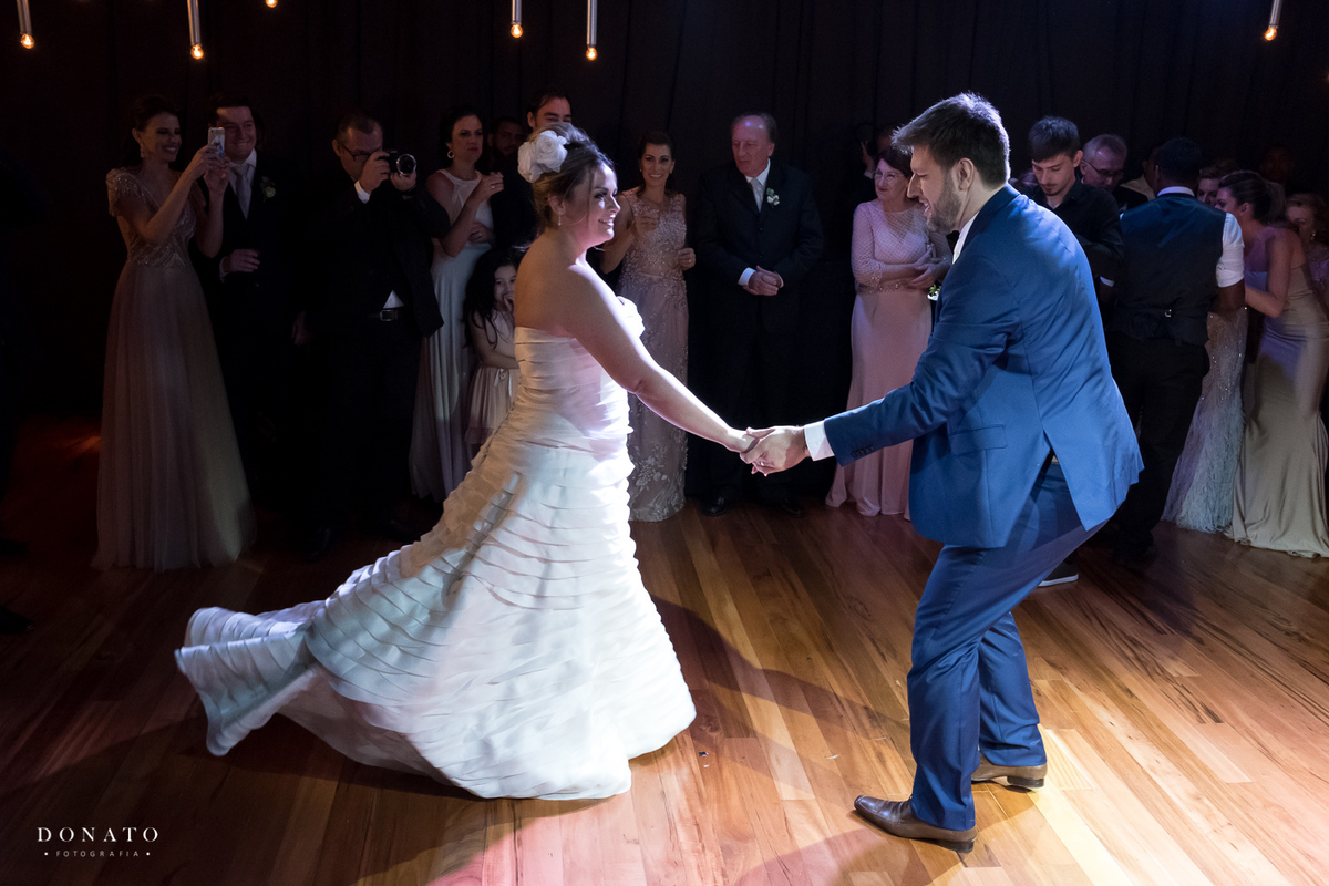 Dança dos noivos.