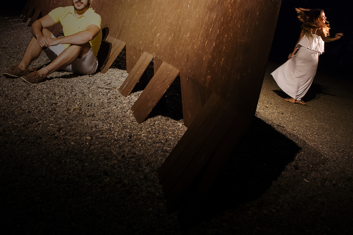 noiva-dança-de-um-lado-foto-do-ws-curso-fotografia-workshop-estetica-e-momento