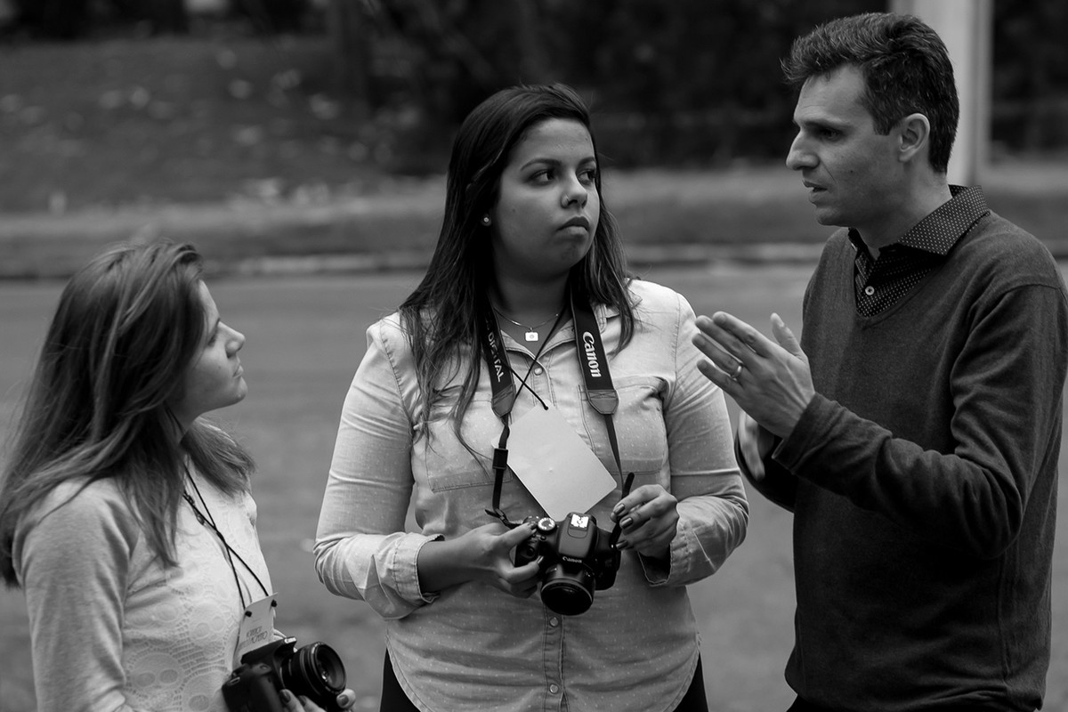 alunas-presta-atençao-nas-dicas-do-donato-curso-fotografia-workshop-estetica-e-momento