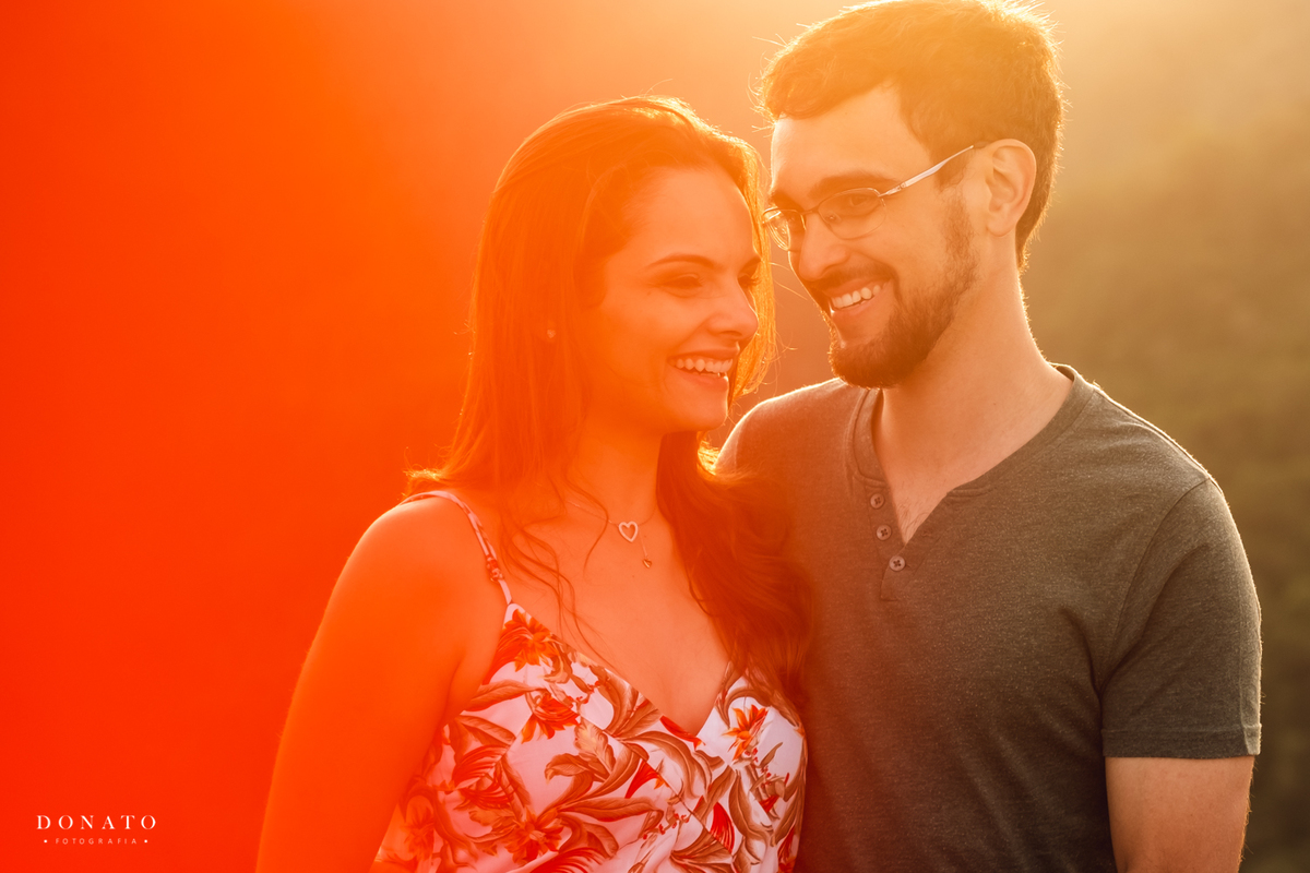 Por do Sol com noivos e  paisagem de Monte Verde-MG, com lindas montanhas.