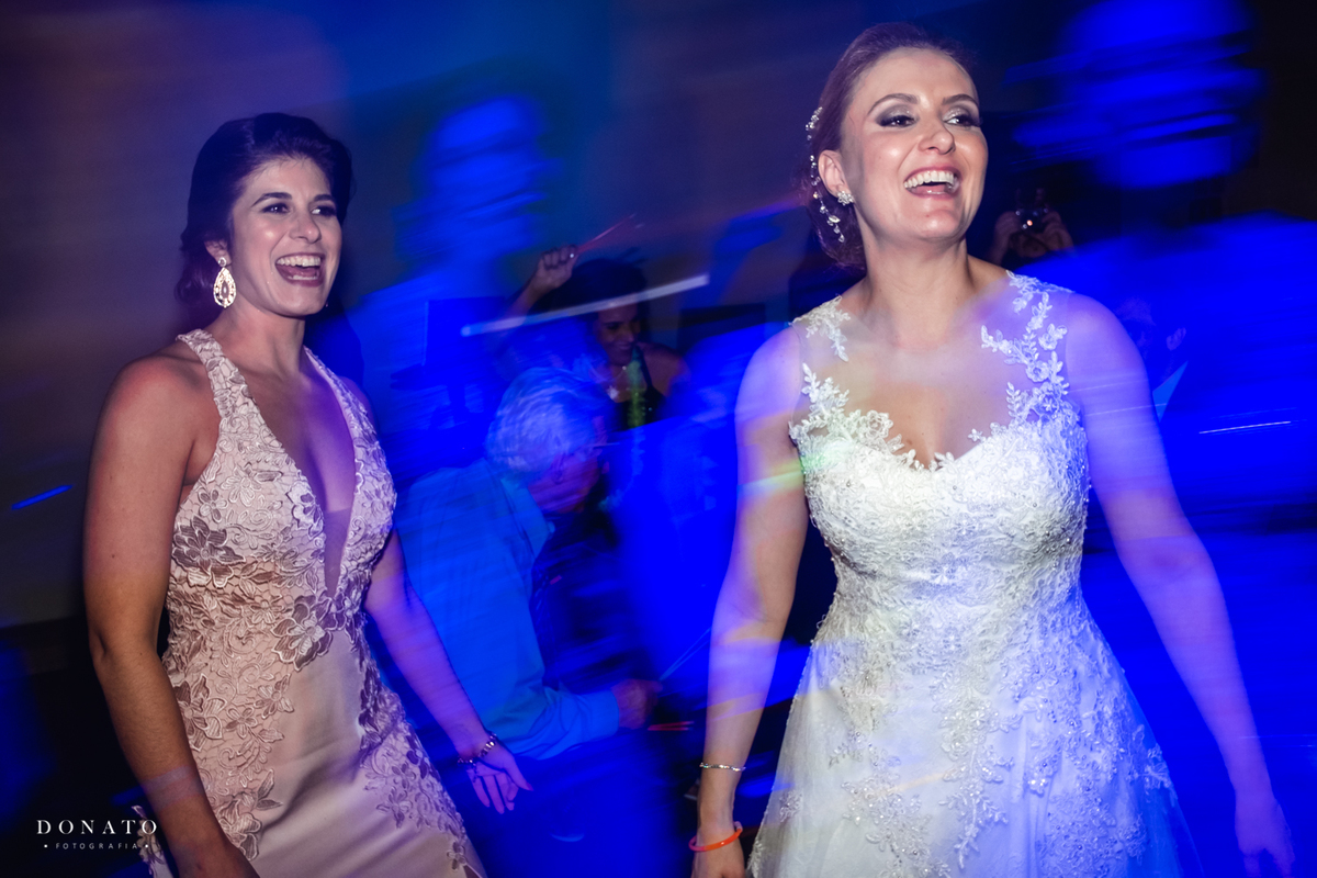 Hora da balada dentro da casa traffo vila bisutti, muita diversão.