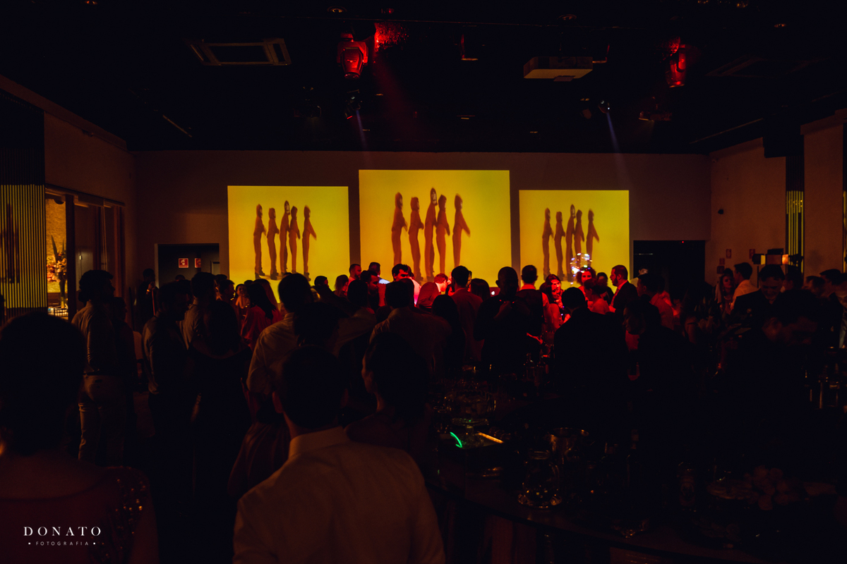 Visão geral do salão de festas do Bisutti casa traffo.