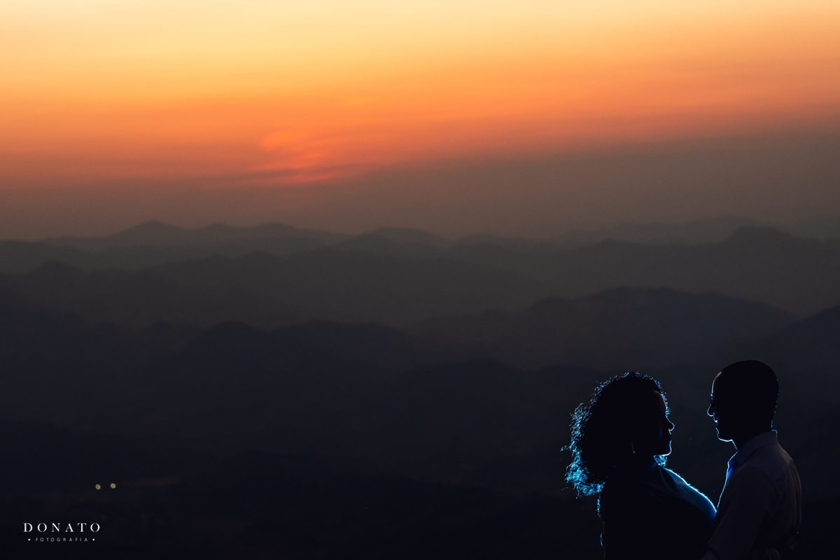 Casal em campos do jordao.por do sol.