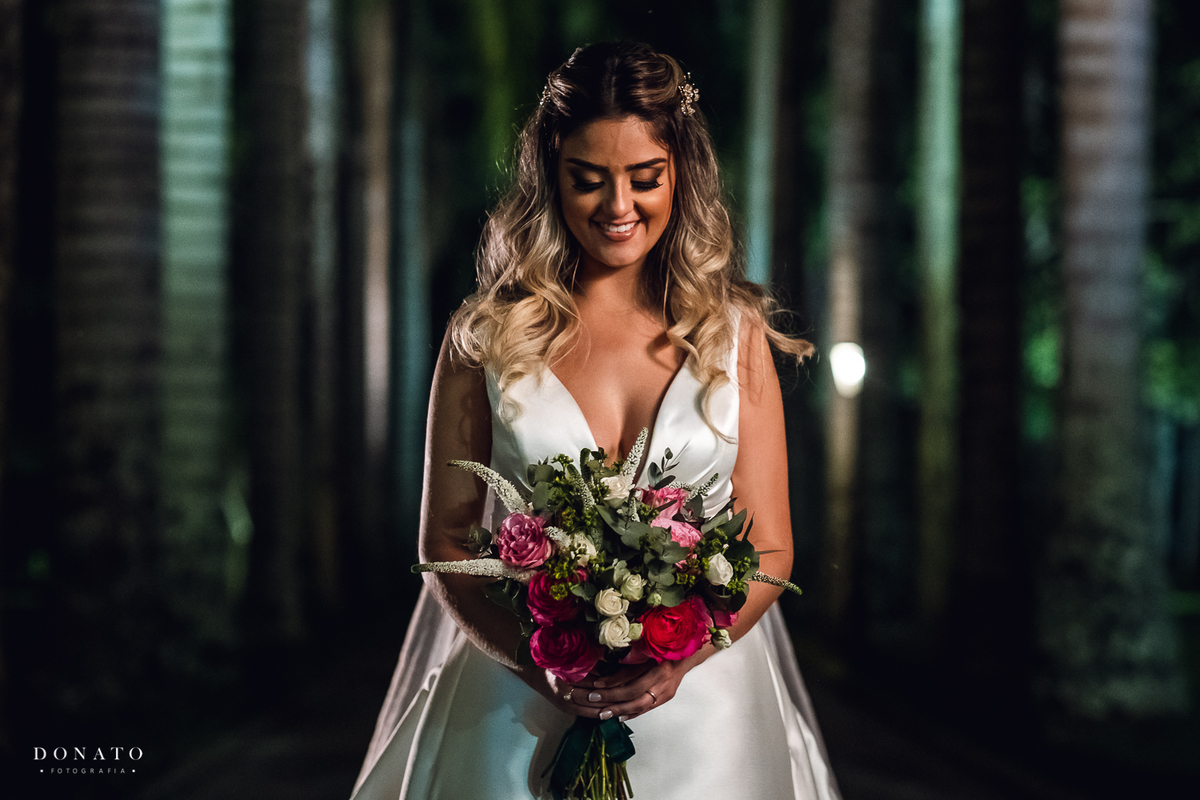 Retrato da noiva na fazenda 7 lagoas a noite.