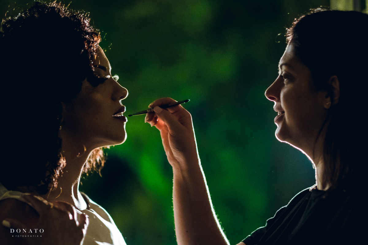 Detalhe da maquiagem da noiva no palacio dos Cedros.