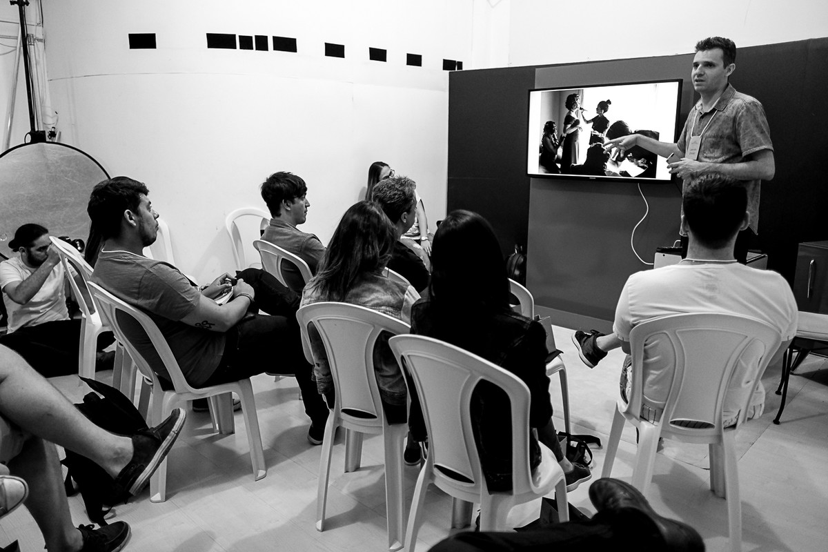 Nossa apresentação dentro do estudio no curso de fotografia, estética e momento.