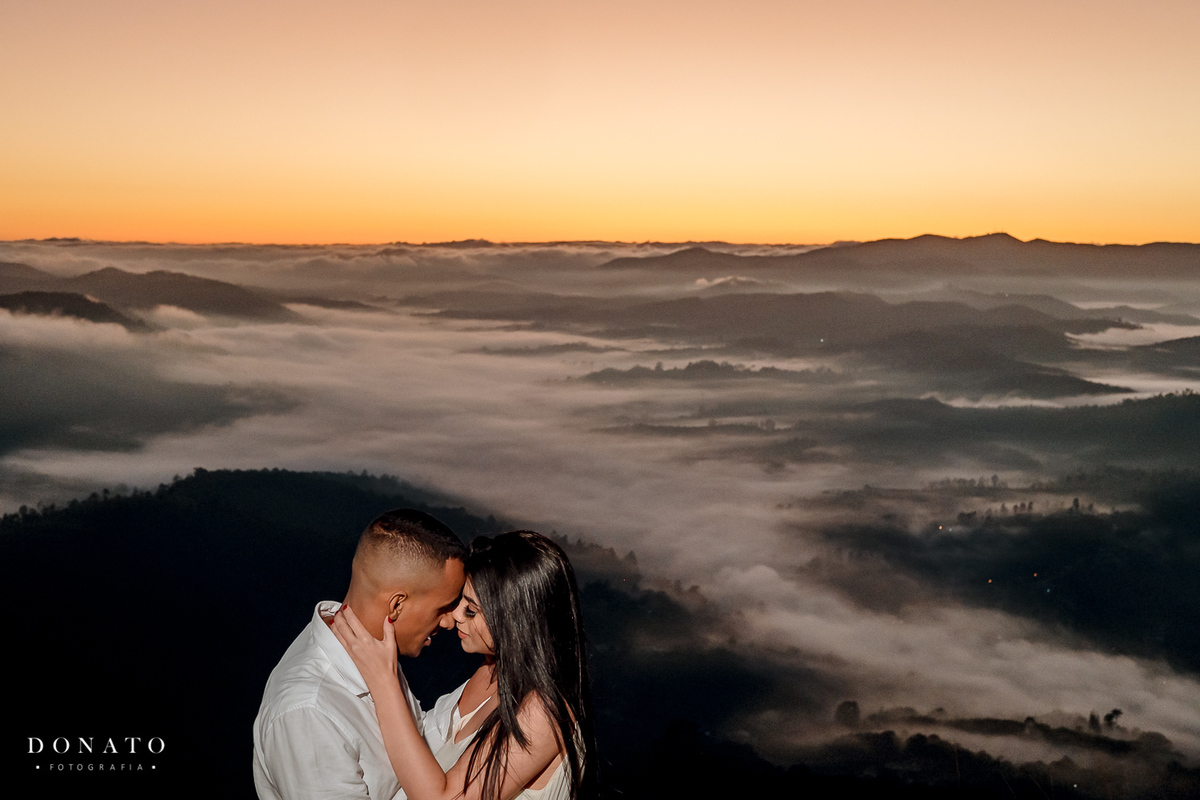Ensaio de noivos ao nascer do sol, por do sol, pre-wedding.