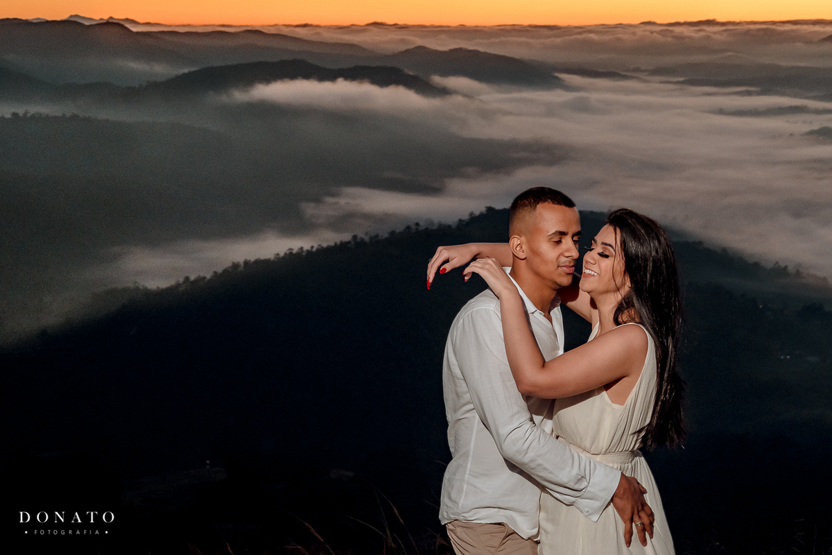Ensaio de noivos ao nascer do sol, por do sol, pre-wedding.