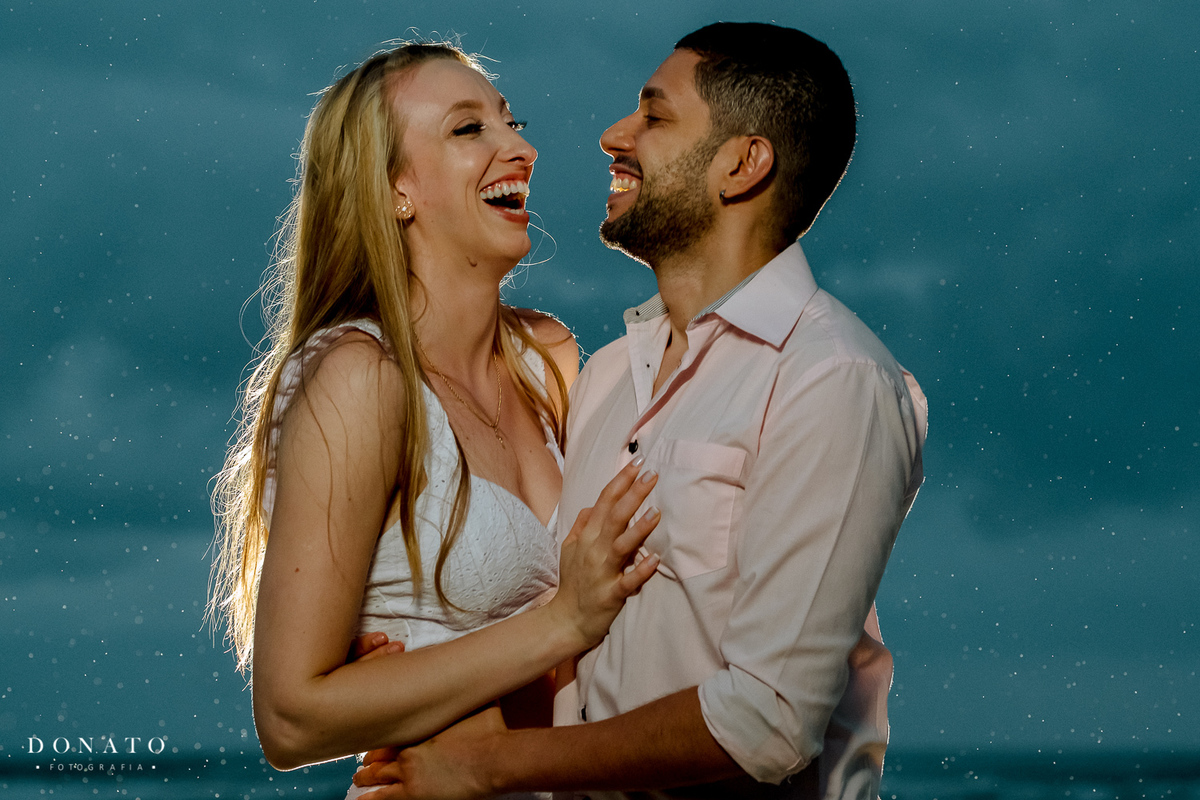 Ensaio fotográfico da jogadora de volei Edinara, na praia de Juquehy-sp