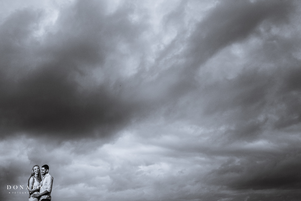 Ensaio fotográfico da jogadora de volei Edinara, na praia de Juquehy-sp