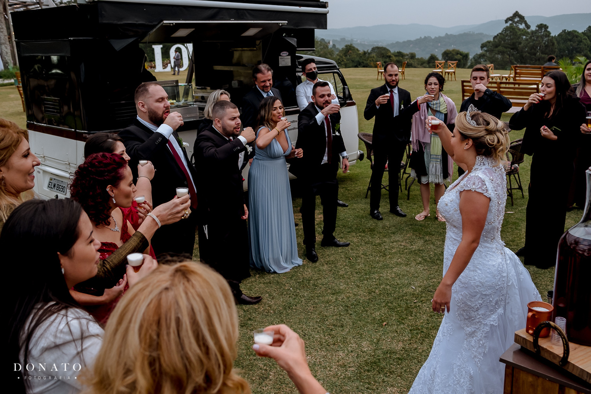 Casamento Quinta da cantareira, Festa, no quinta da cantareira. Brinde.