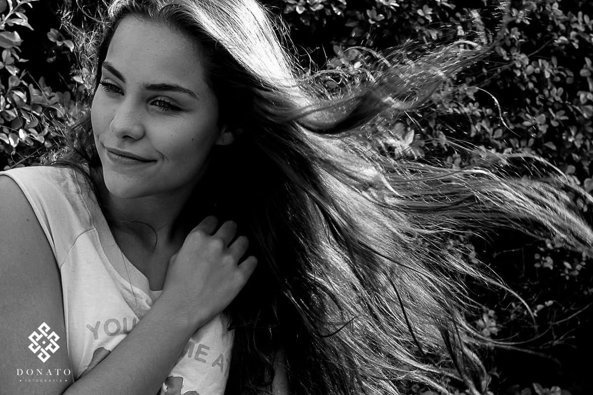 retrato da maria victoria, do seu book de 15 anos.