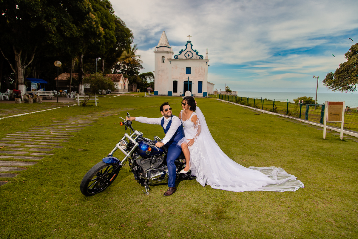 Pós casamento Porto Seguro harley