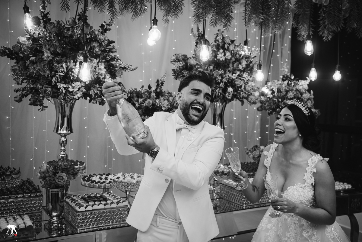 brinde do casal de noivos 