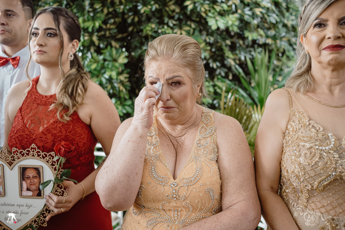 emoção no casamento 