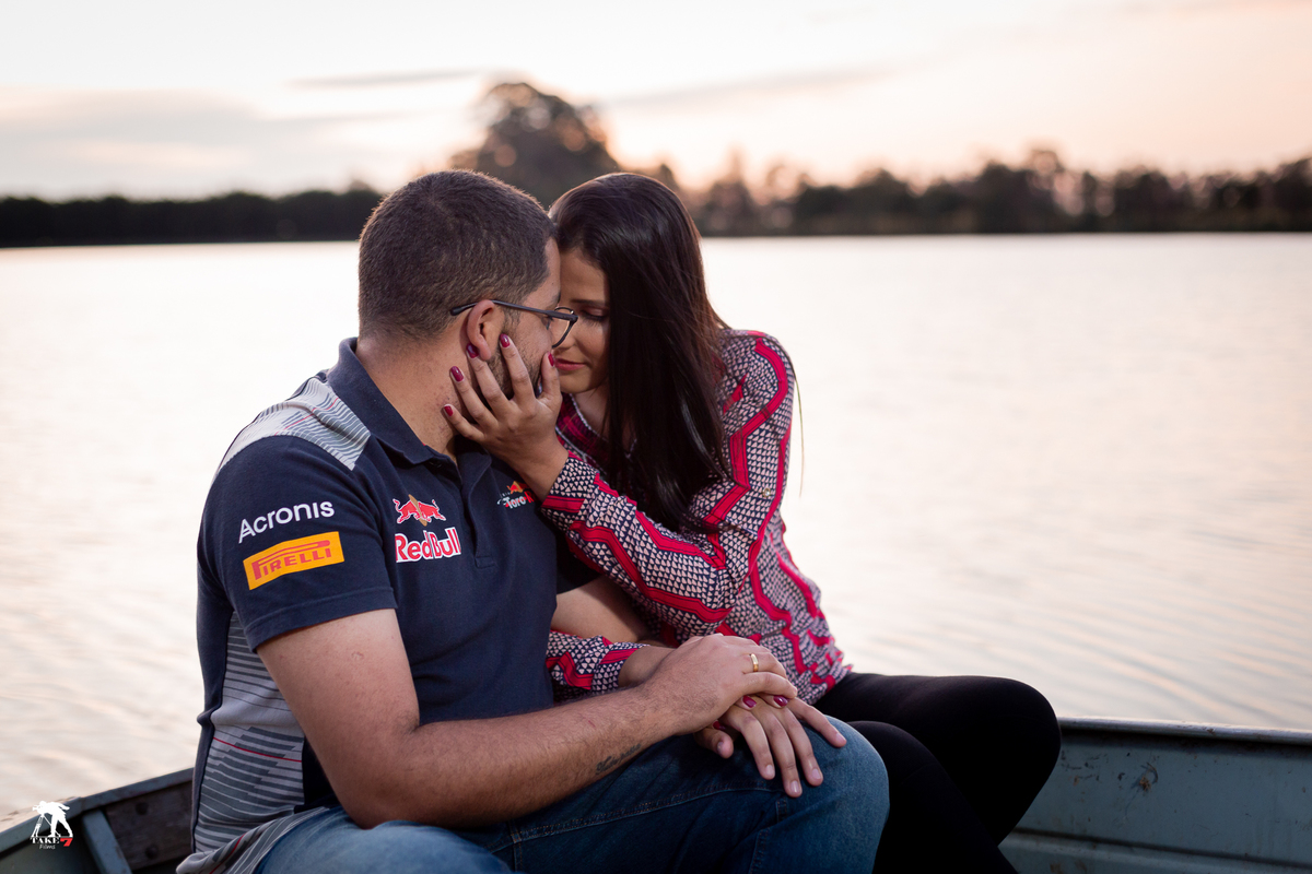 casal de noivos no barco