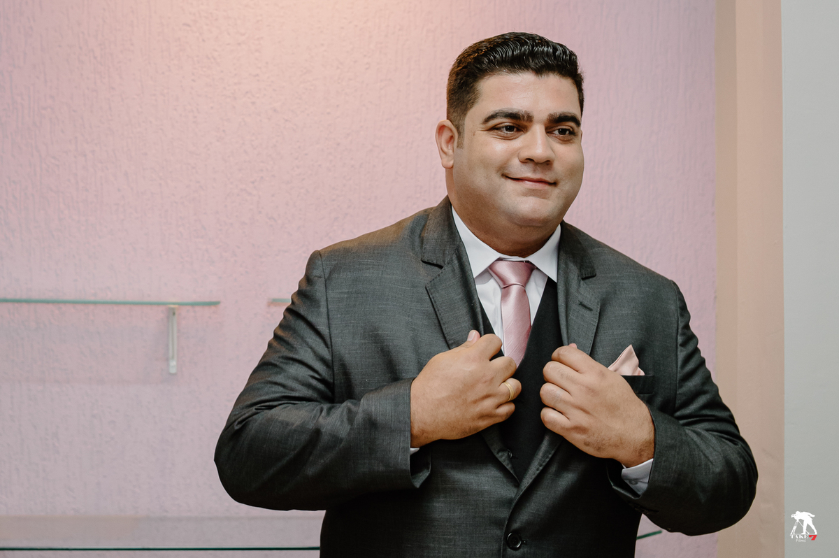 noivo pronto pra casar