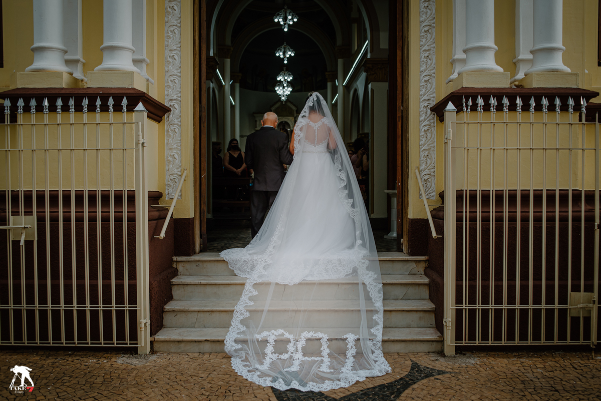 noiva entrando com o tio 