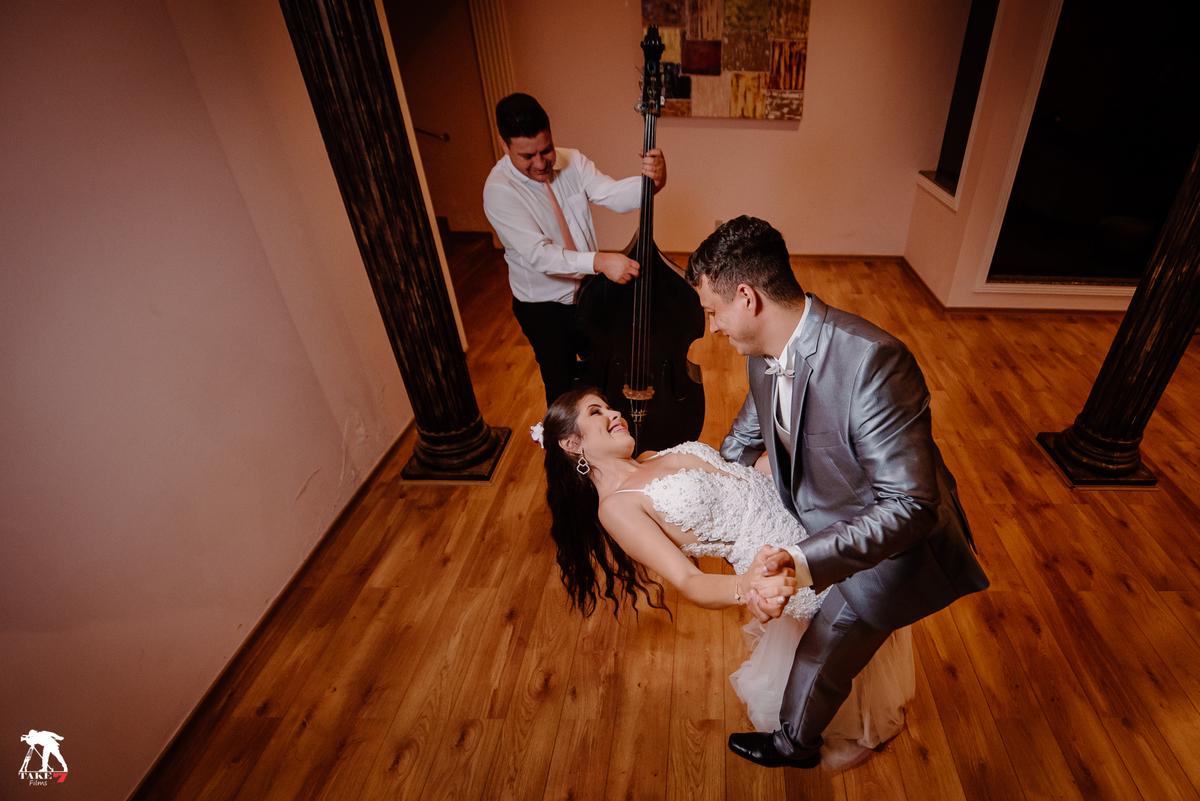 primeira dança do casal de noivos 