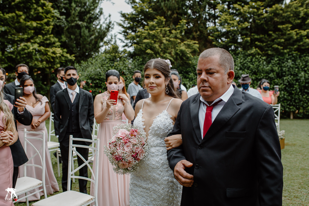 entrada da noiva com o pai