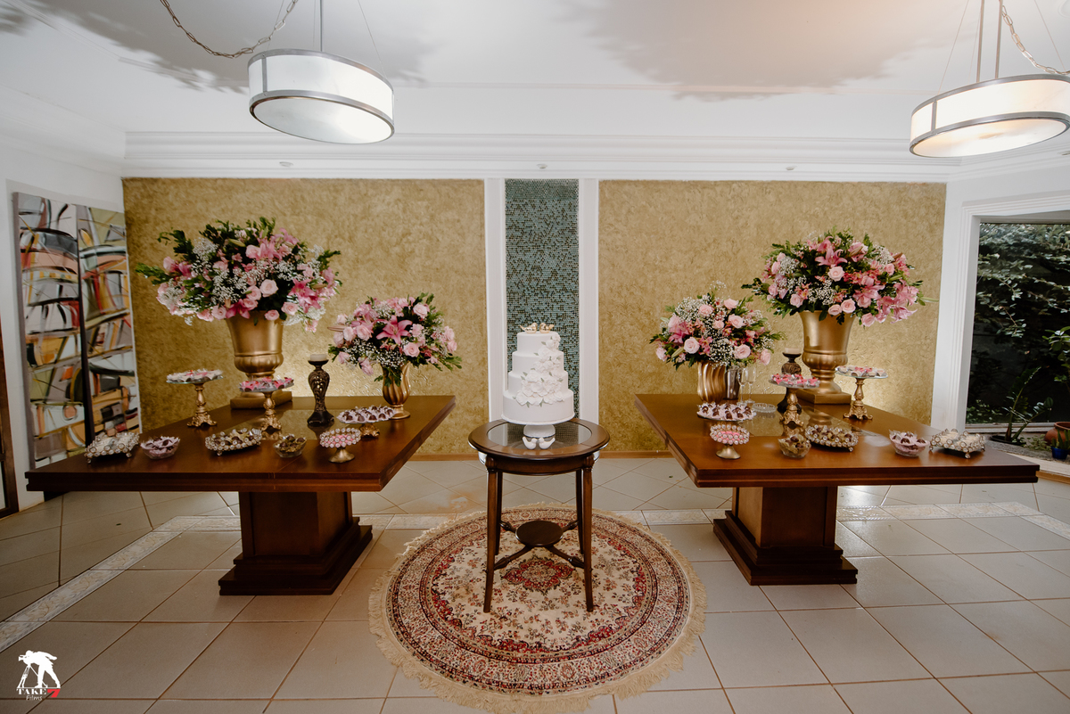 mesa do bolo do casamento