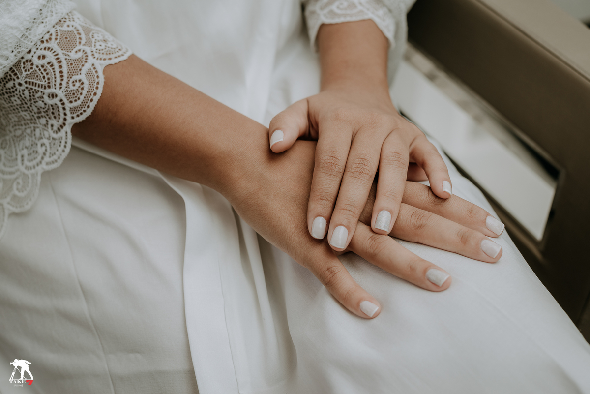 unhas da noiva 