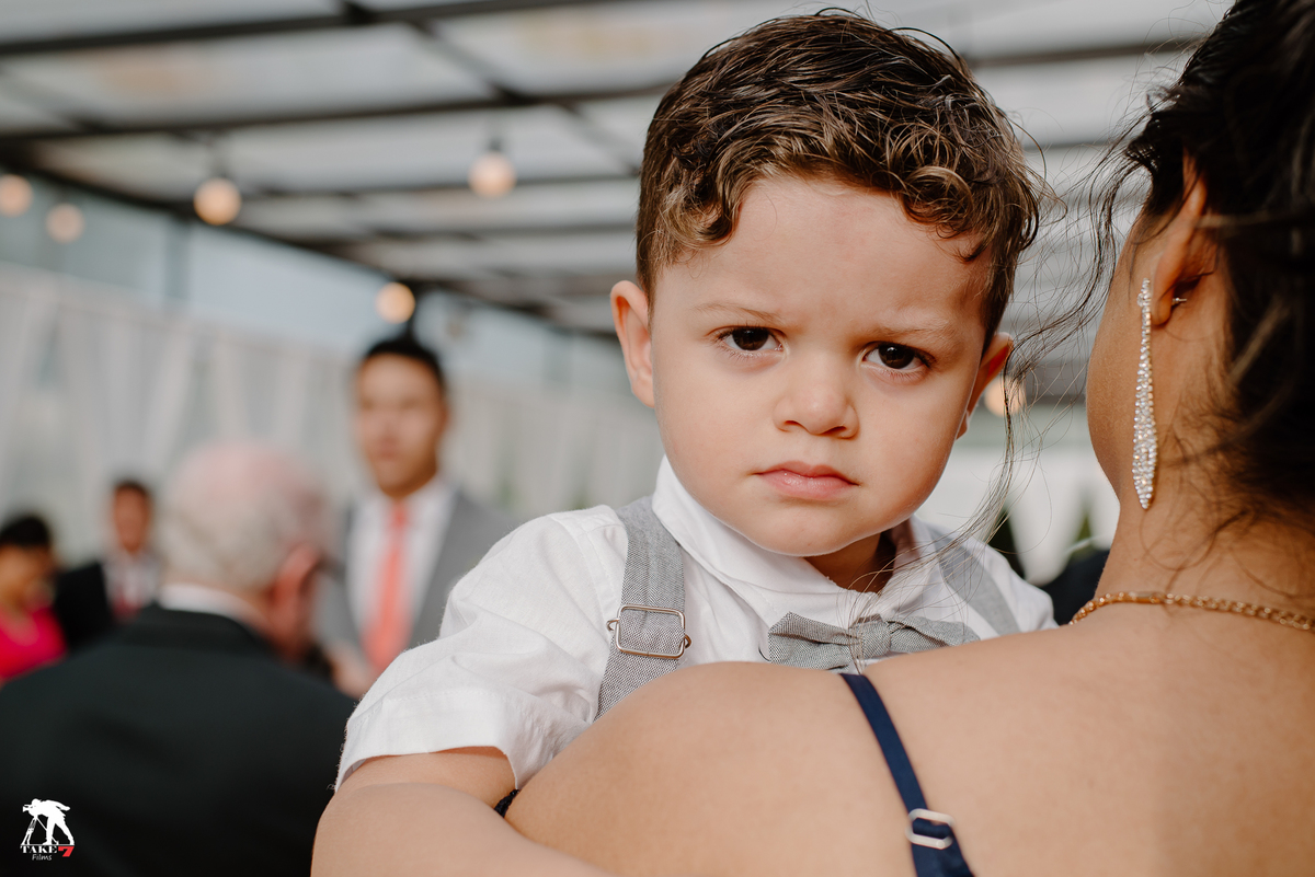 criança no casamento 