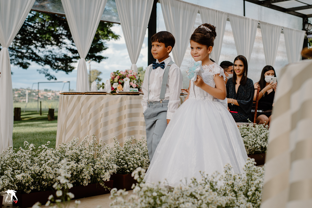 Entrada das alianças 