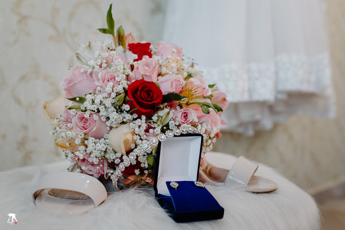 sapato da noiva com buque 