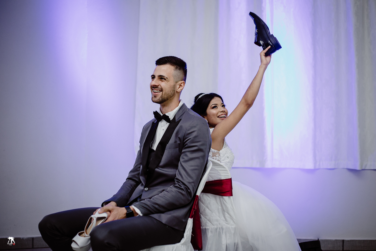 brincadeira do sapato no casamento 