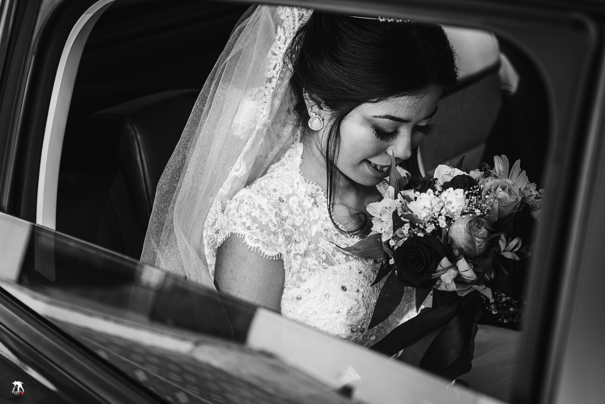 noiva no carro 