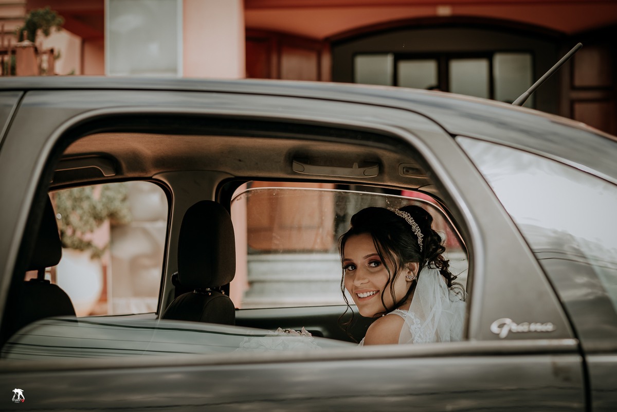 Noiva no carro 
