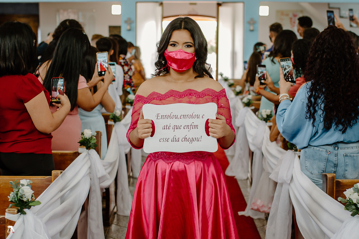 entrada de plaquinhas na cerimônia
