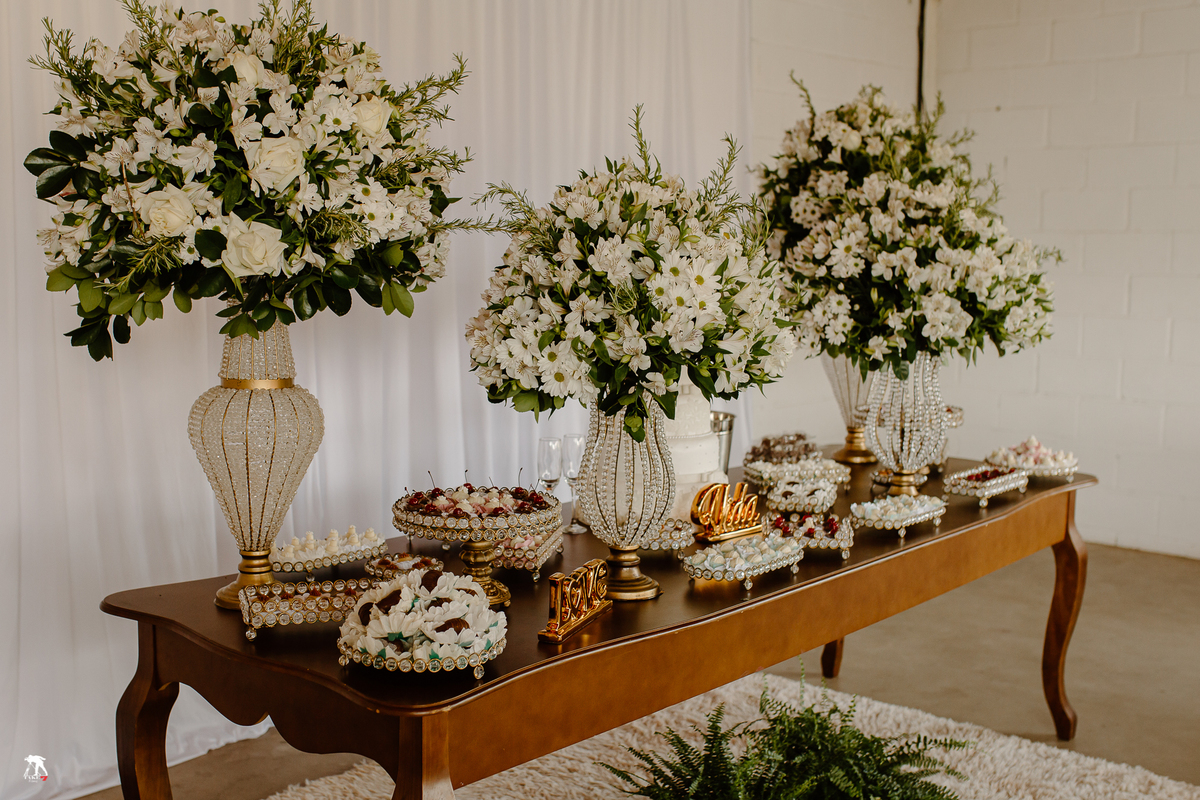 mesa do bolo do casamento 