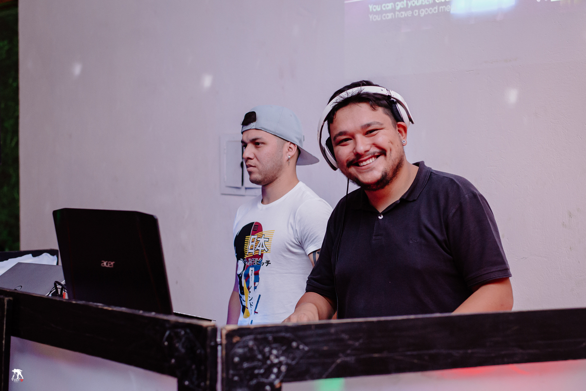 Dj da festa de casamento