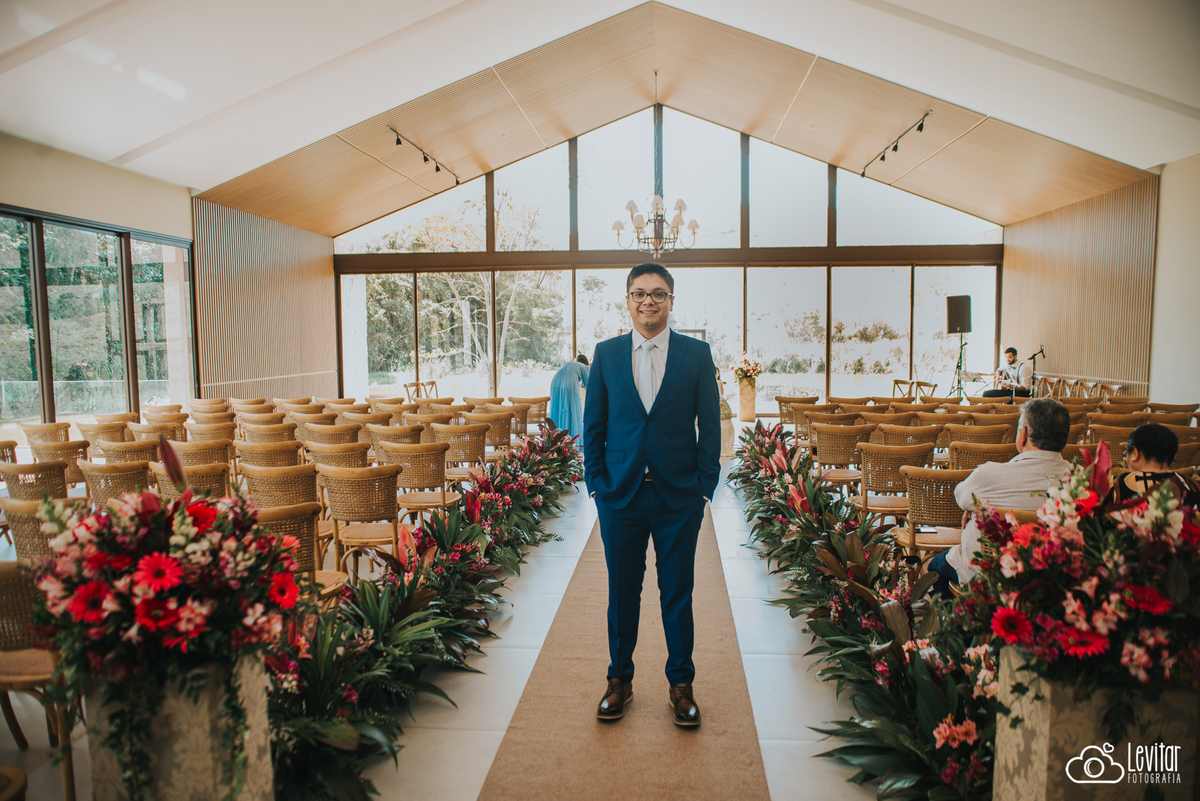 Noivo na Capela Casamento Recanto do Bosque Guaratinguetá SP