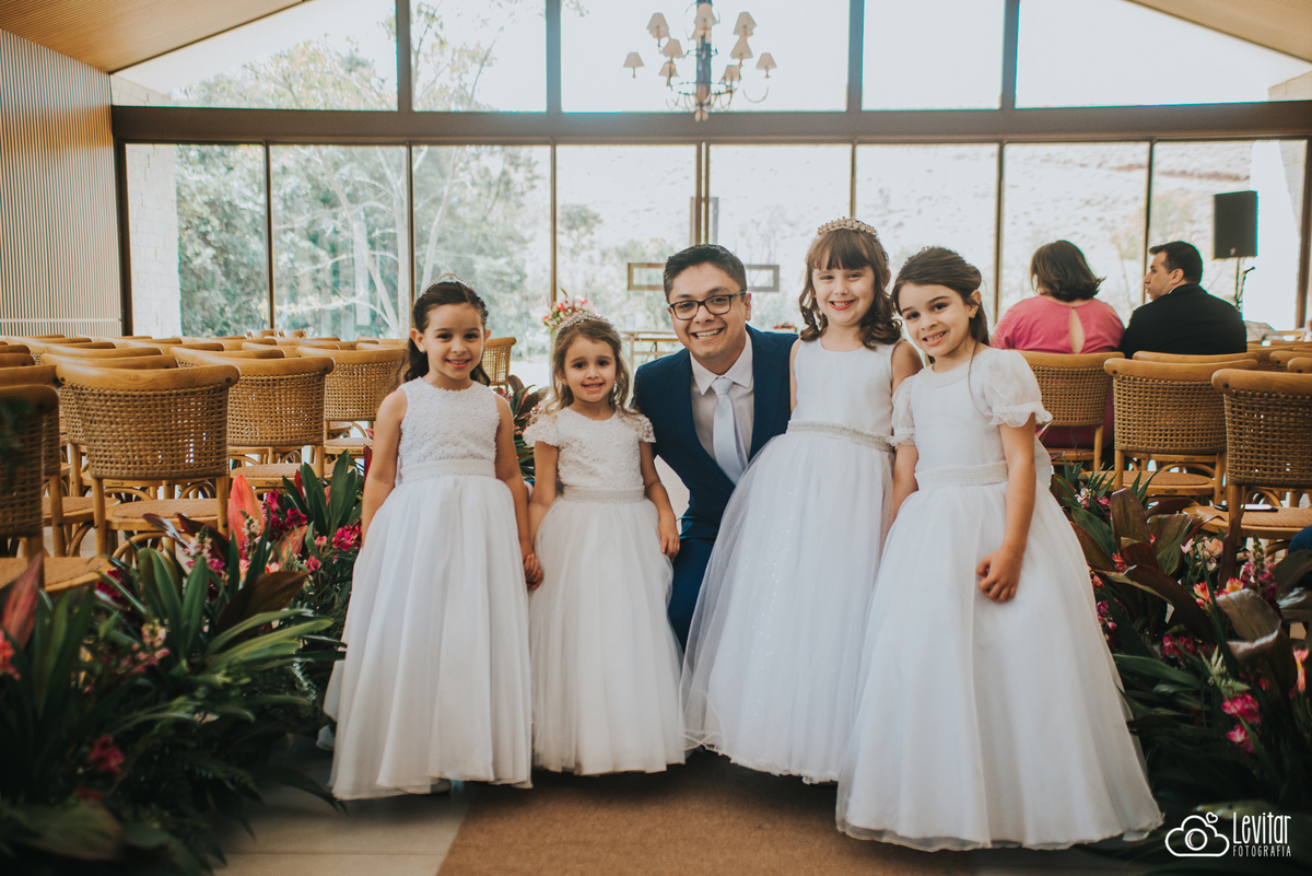 Daminhas e Noivo Casamento Recanto do Bosque Guaratinguetá SP