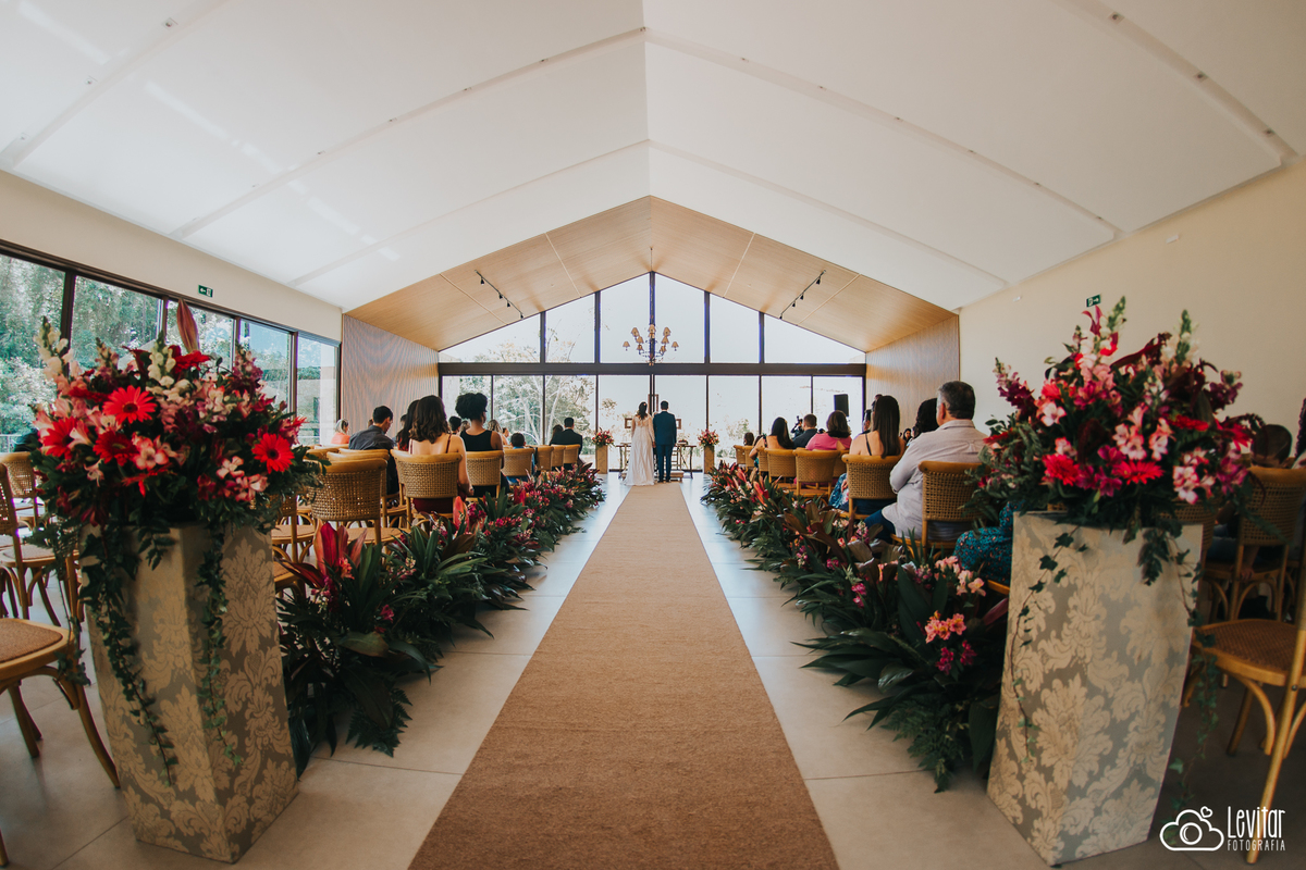 lindíssima capela para Casamento Recanto do Bosque Guaratinguetá SP