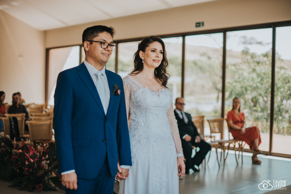 casal em cerimônia Casamento Recanto do Bosque Guaratinguetá SP