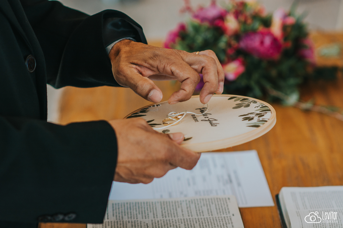 alianças e porta alianças Casamento Recanto do Bosque Guaratinguetá SP