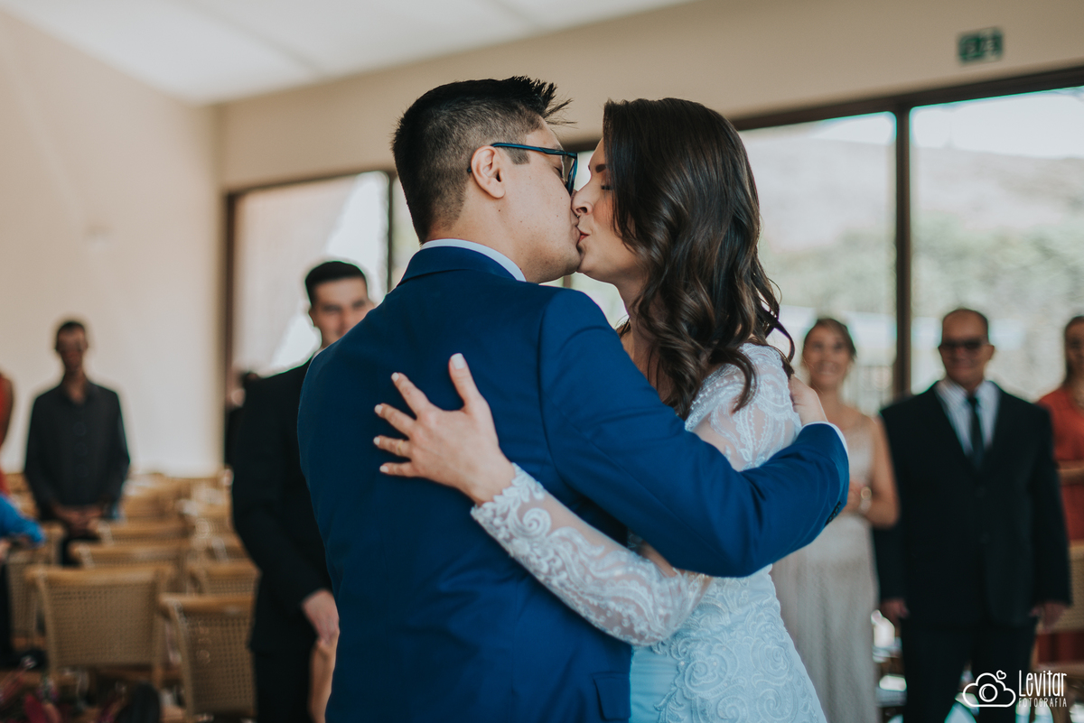 beijo Casamento Recanto do Bosque Guaratinguetá SP