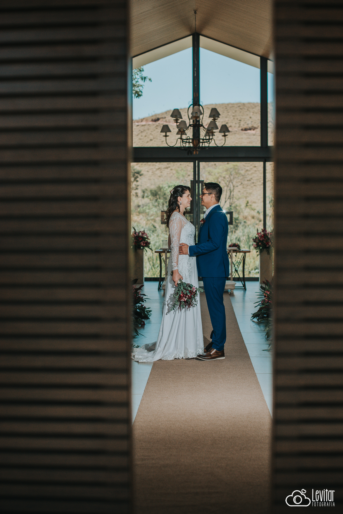 ensaio noivos na capela Recanto do Bosque Guaratinguetá SP