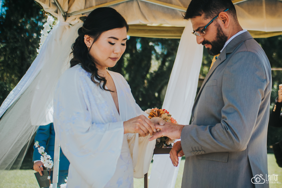 fotografia de casamento ao livre em são josé dos campos