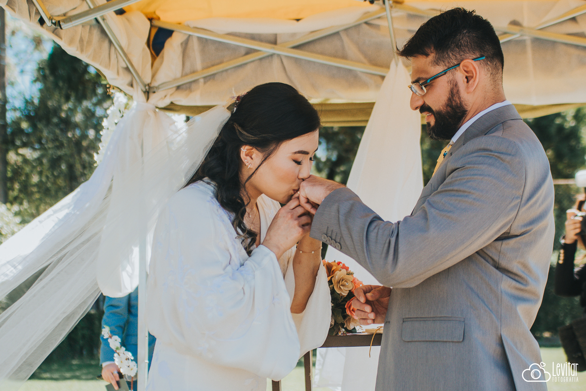 fotografia de casamento ao livre em são josé dos campos
