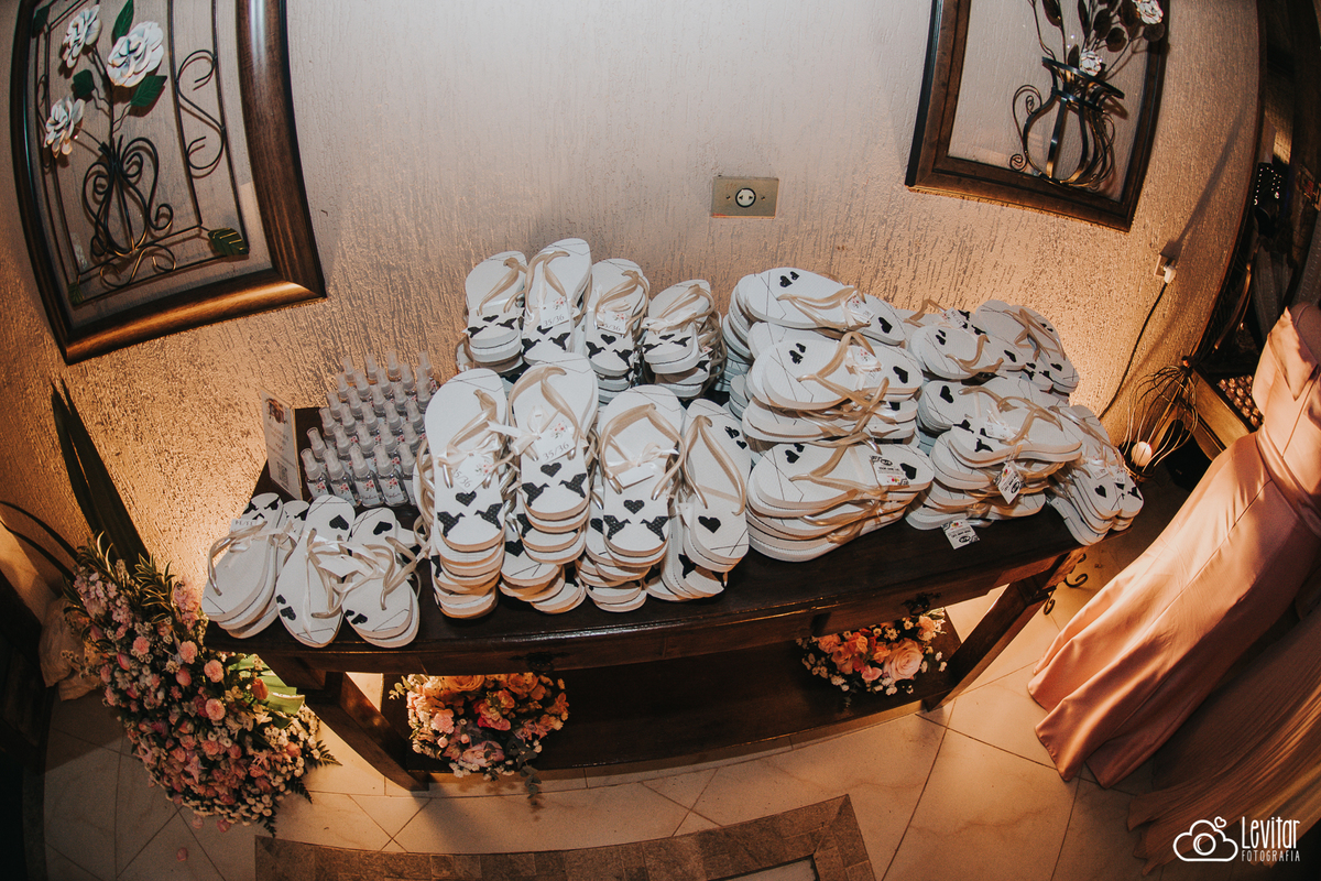 lembrancinha chinelo Casamento no Recanto Vip