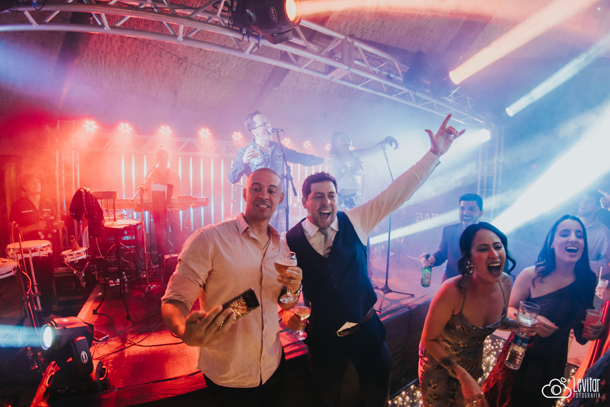 noivo e amigo Casamento no Recanto Vip