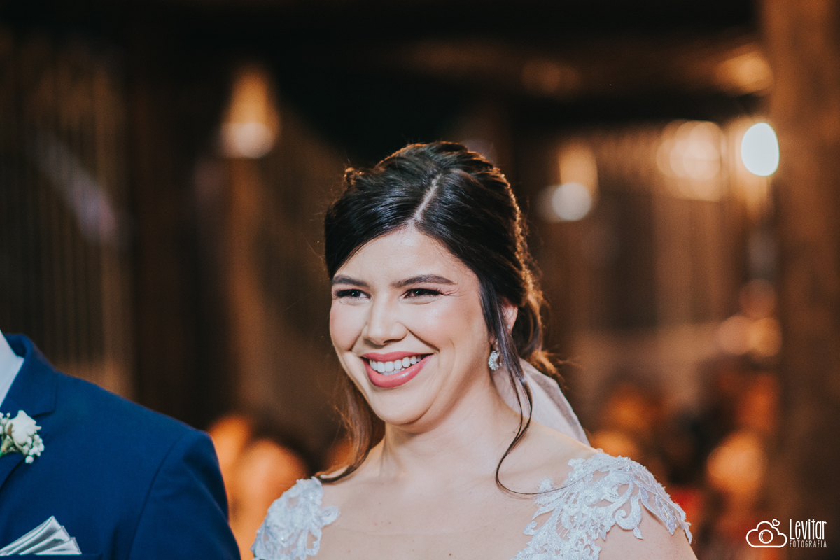 sorriso noiva Casamento no Recanto Vip