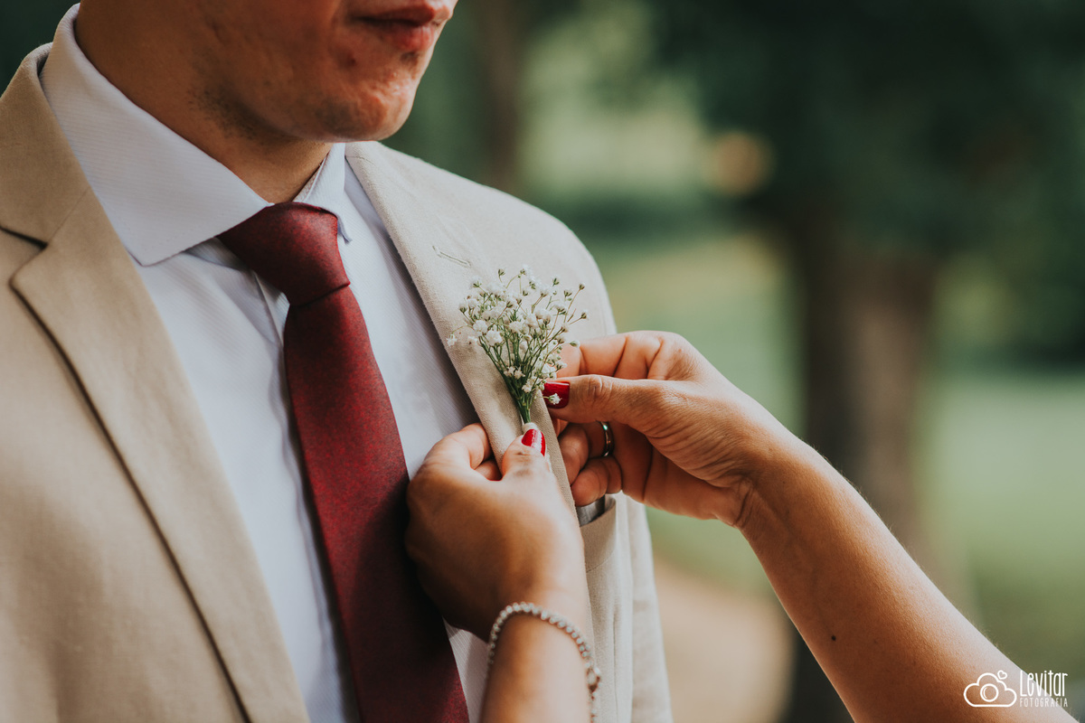 detalhe lapela noivo